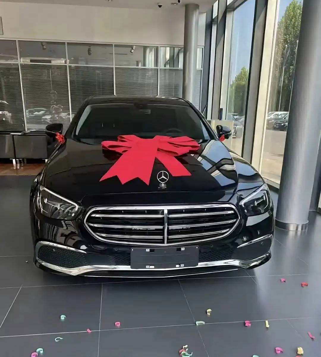 我离异5年，带个孩子，好不容易把孩子带大，贷款还完。现在有车有房有点存款，朋友介86 / 作者:我爱罗c / 