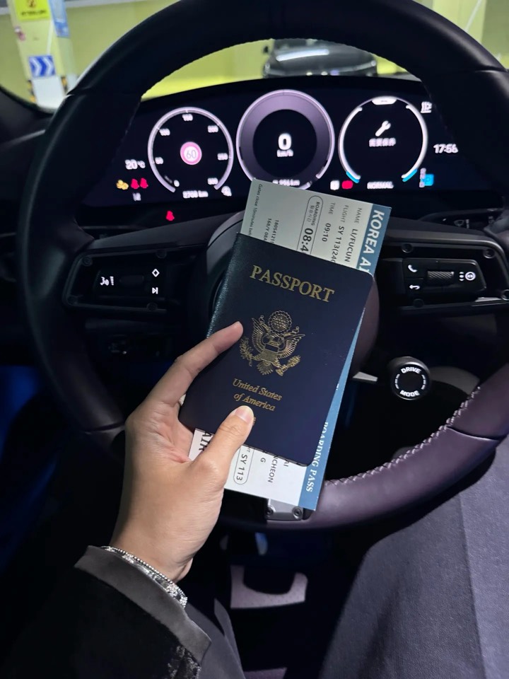 老哥们拿到美国绿卡了

97 / 作者:斗罗湖 / 