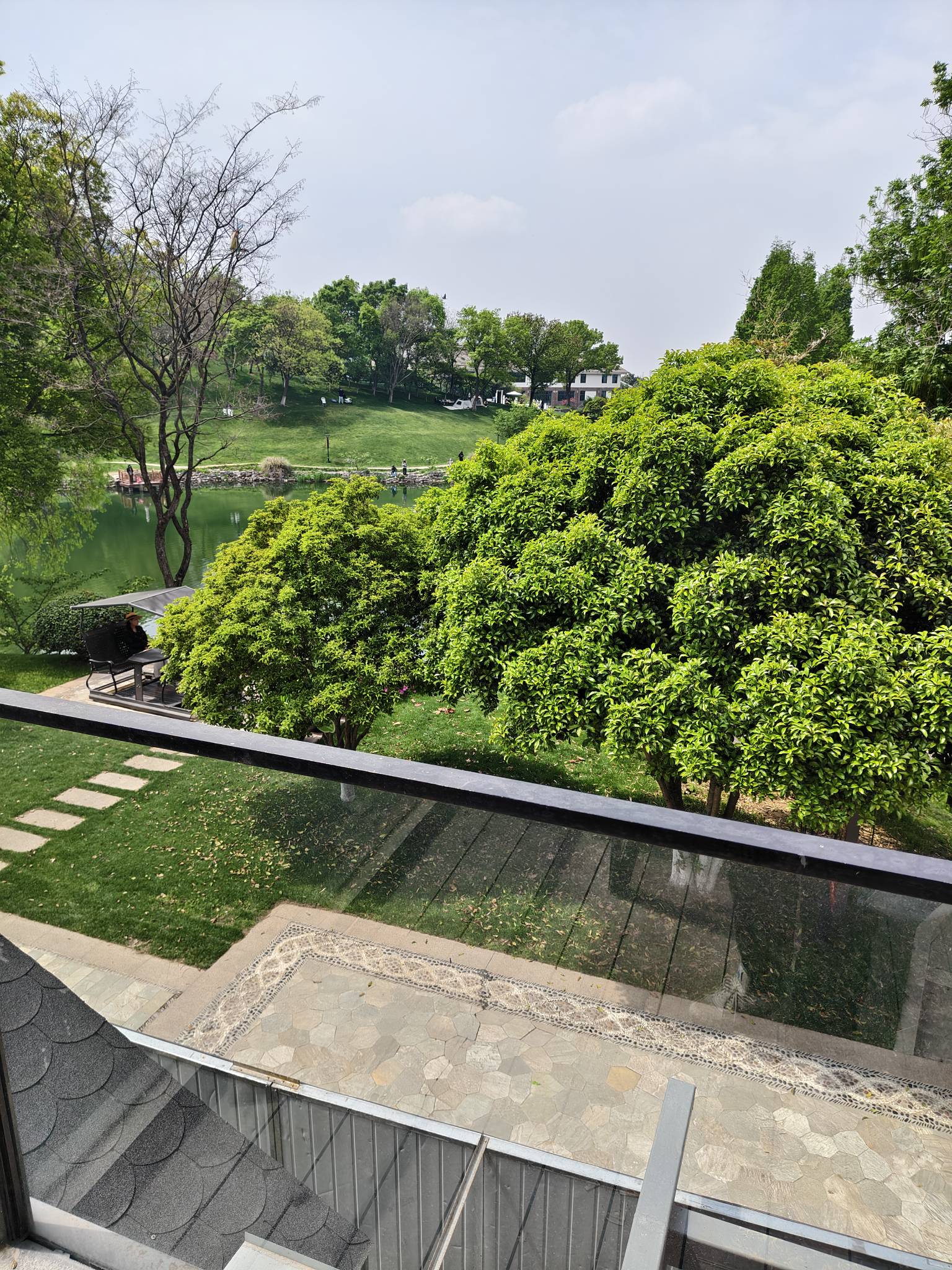 土木老哥的未来在哪里


21 / 作者:戒命 / 