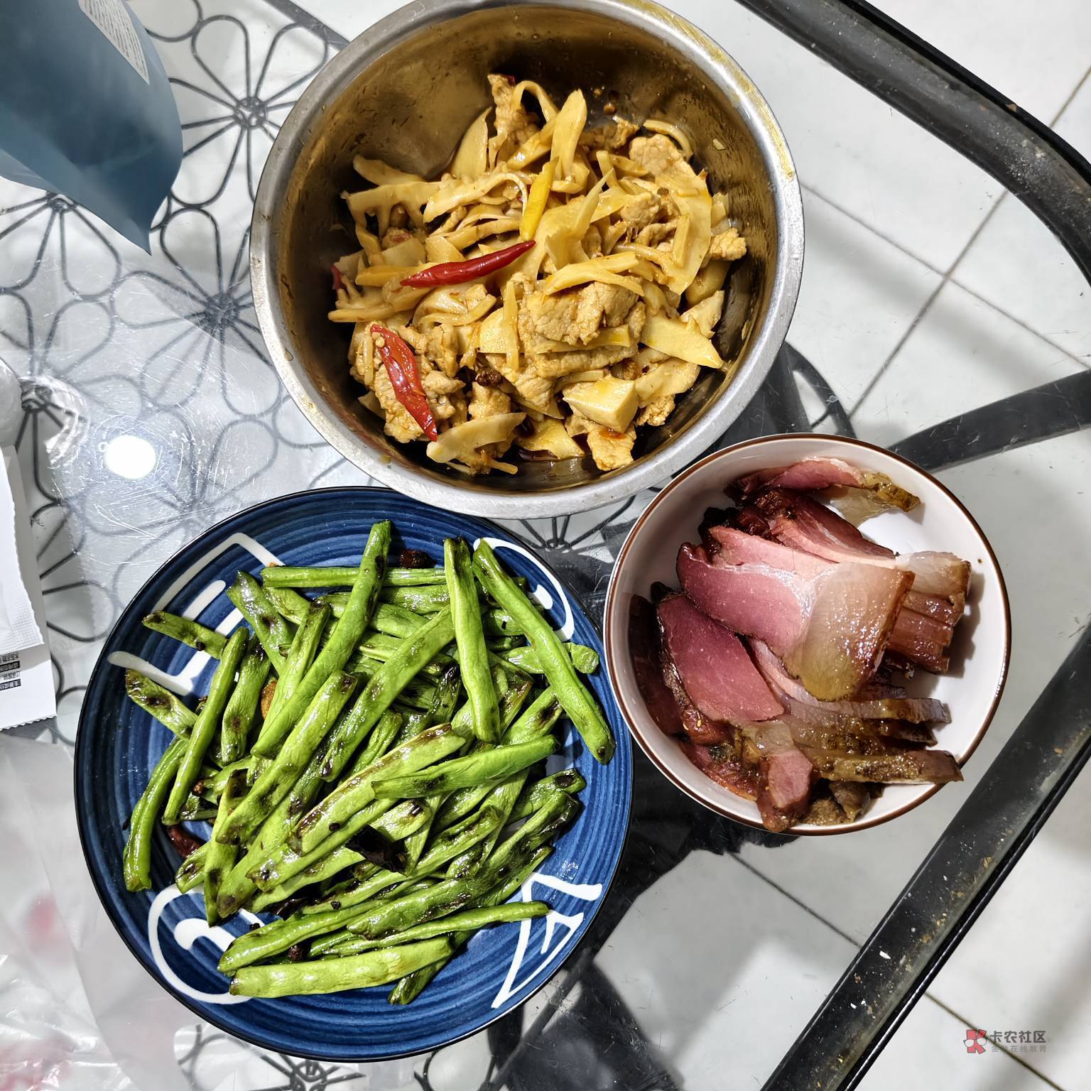 广东今天真的特别热，吃顿饭衣服湿了

44 / 作者:风中之神-聂风 / 