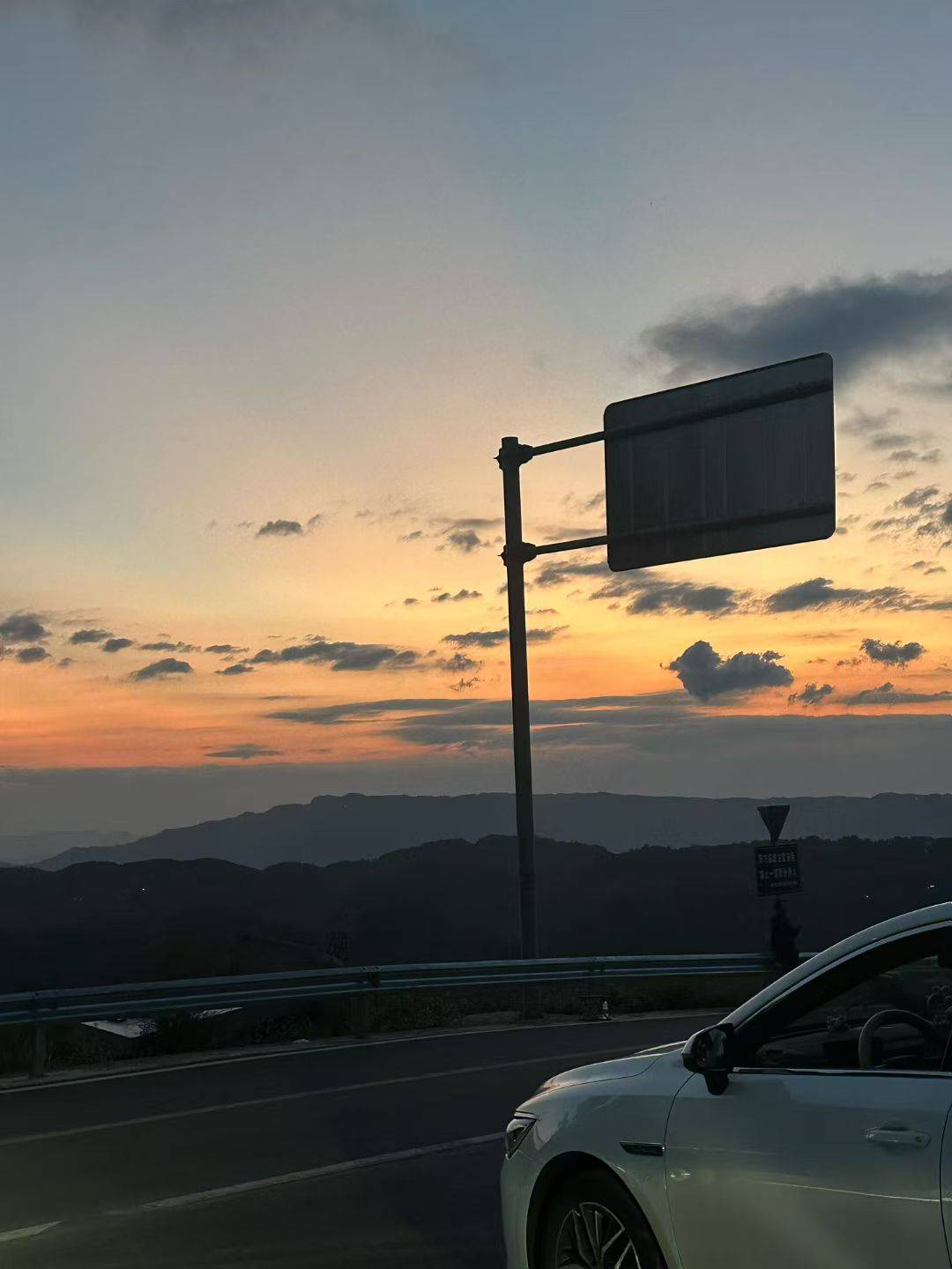 好无聊，感觉生活好没意思了，你们觉得呢

20 / 作者:年年悦意 / 