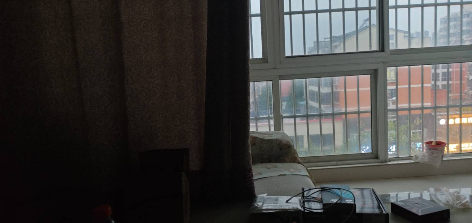 前几年一起挂b，突然发财了，天天跟着蹭吃蹭喝

15 / 作者:梦幻满天星辰 / 