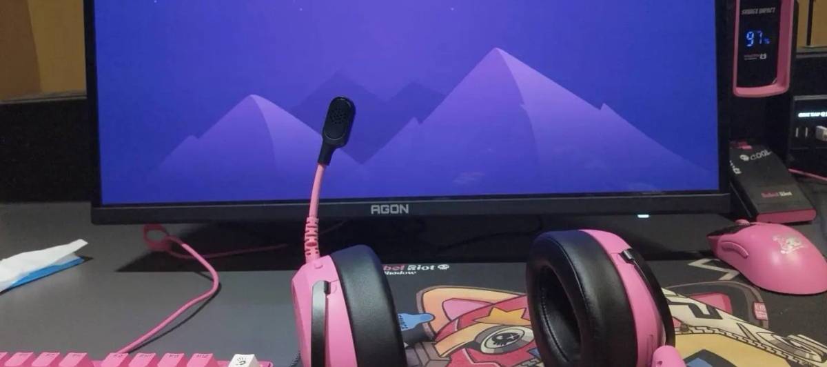 无聊上个挂b网。有没有老哥来玩和平的，除了这个游戏其他不会，安排牛子

71 / 作者:凤鸣 / 