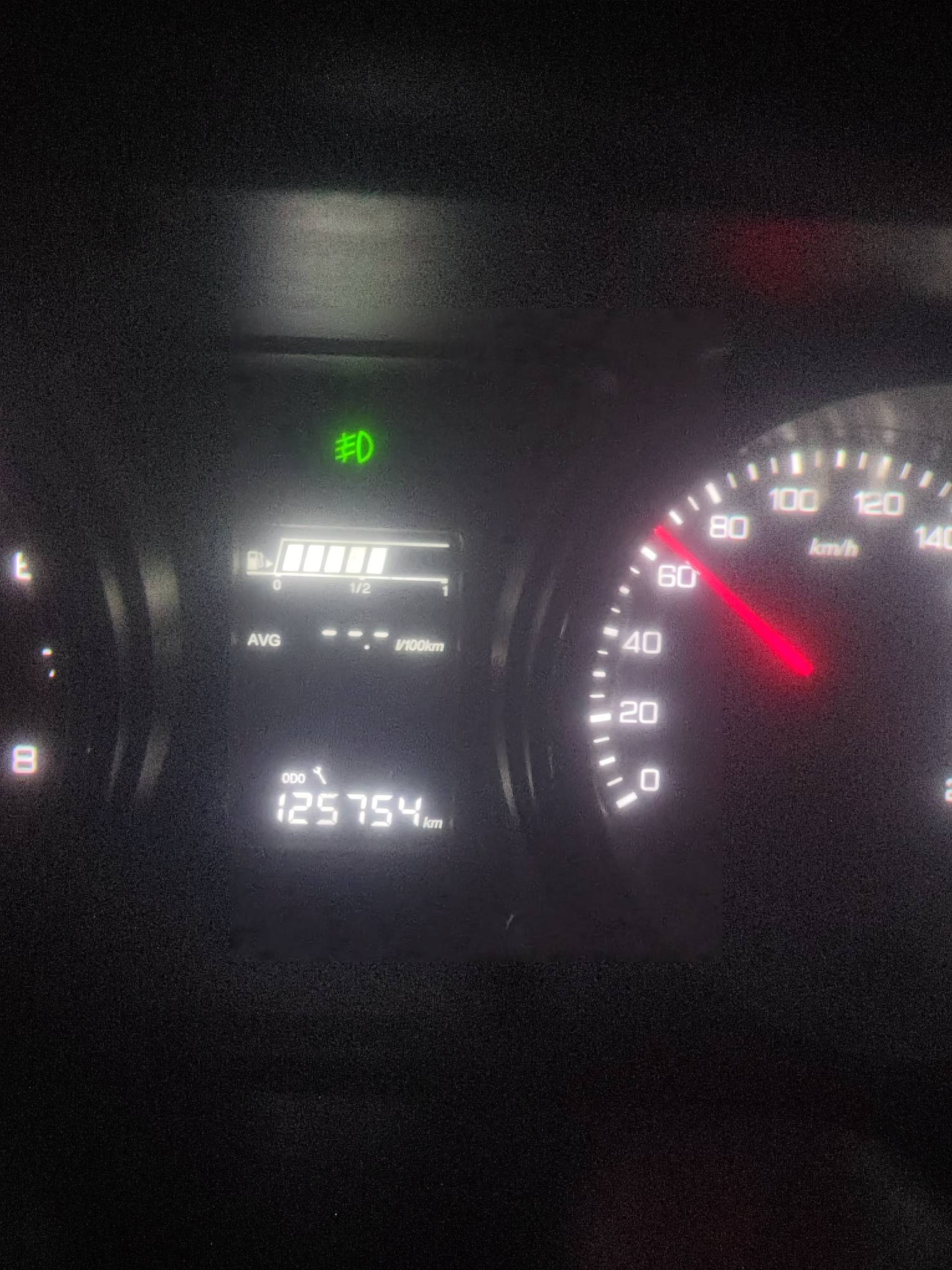 油费越来越贵了220才加5格油


97 / 作者:破百哥 / 