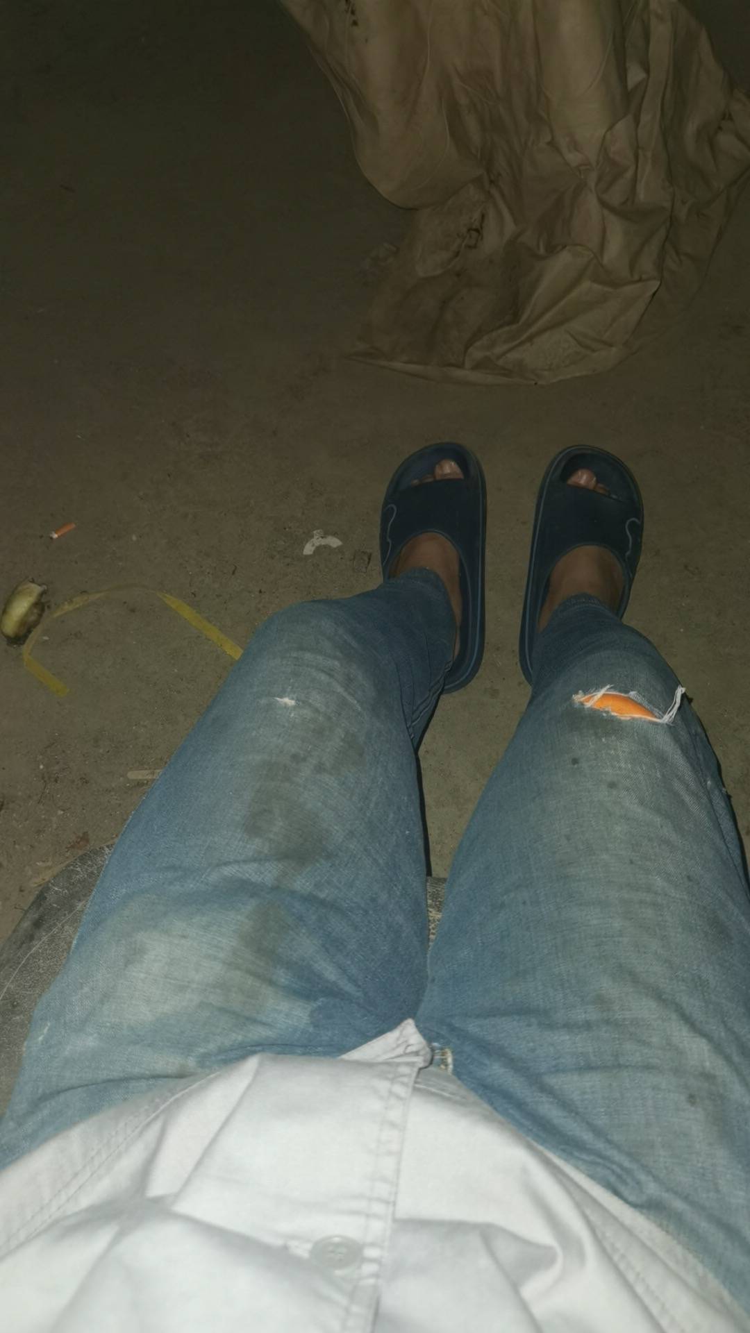 真的走投无路了 27 混成这个样子 各位好心的兄弟姐妹 有没什么办法搞个20吃个饭啊  真41 / 作者:可不可以再爱你 / 