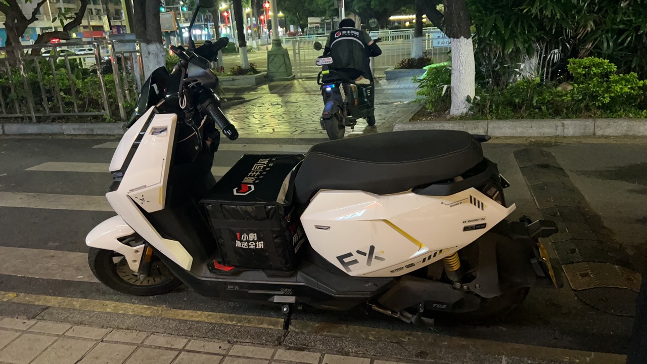 不用多讲，一切都明白。

53 / 作者:羊毛哒哒哒 / 