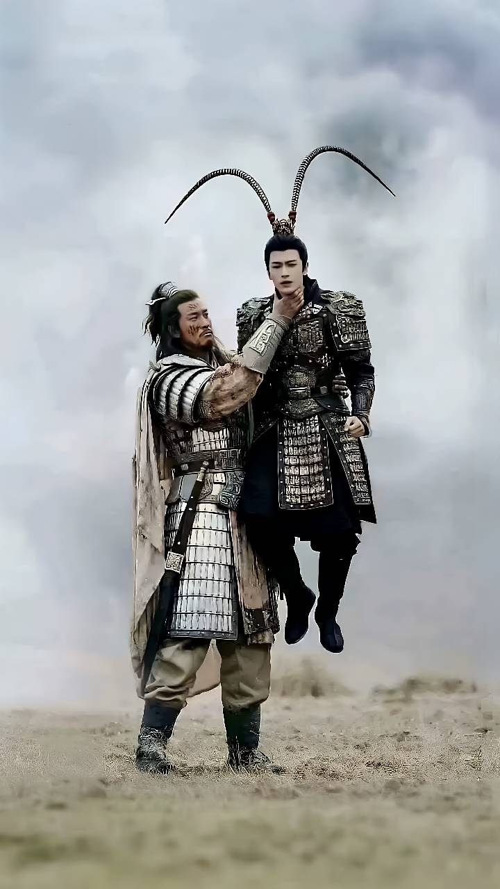 烟花在夜空绽放出耀眼的花朵，家里的五层小洋楼终于竣工了，我终于成功了，在村里扬眉79 / 作者:梦回大唐做王爷 / 