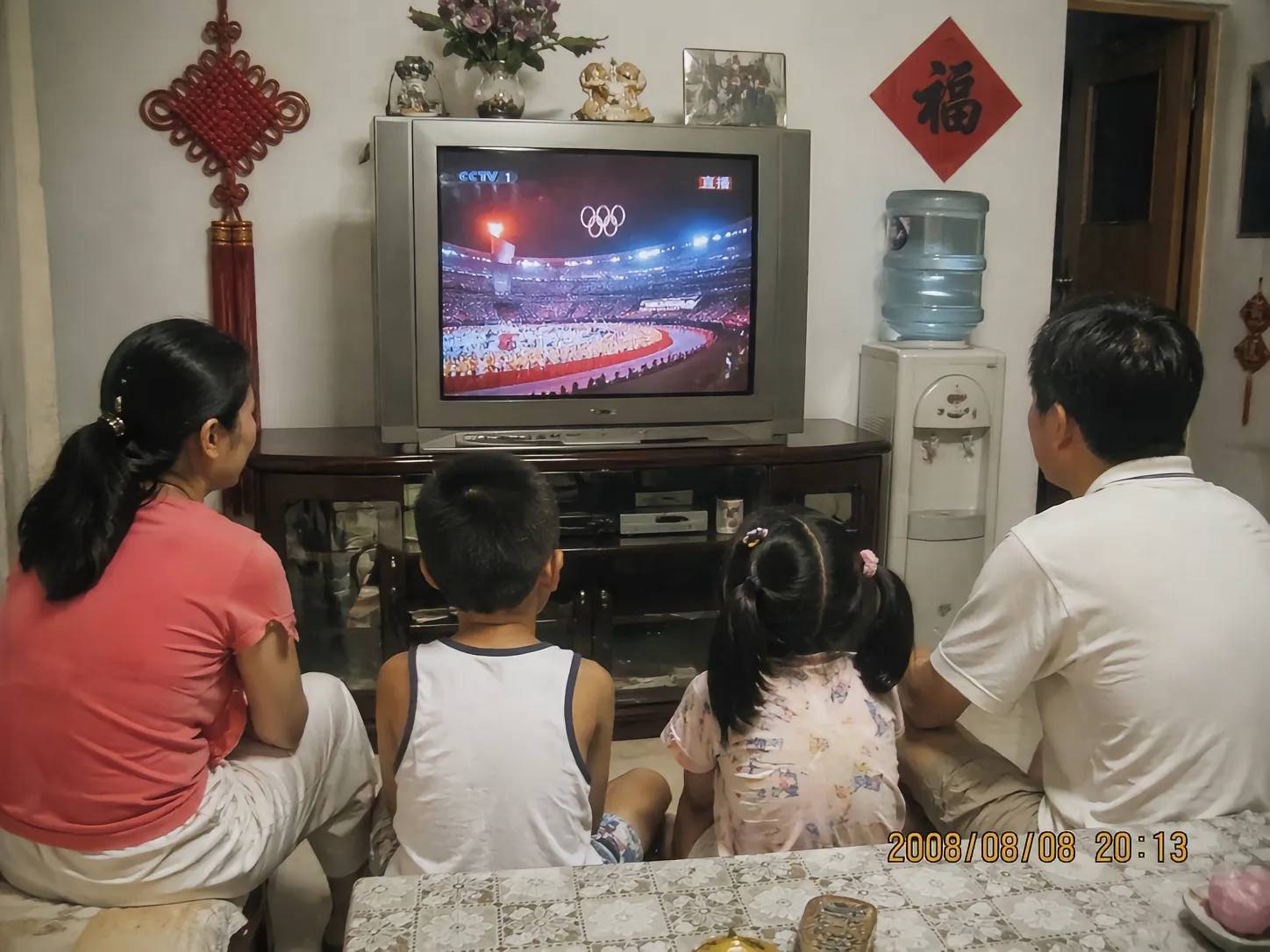 AI真的有点恐怖了 






70 / 作者:人到万难需放胆 / 