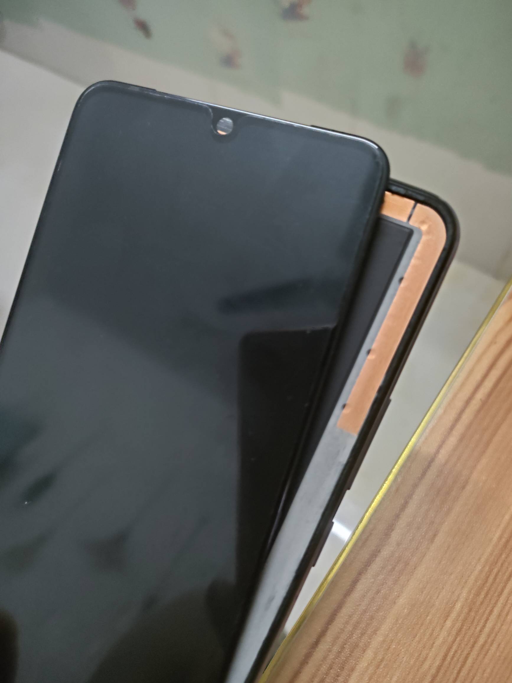 这个挂壁机用着突然裂开了，但是也没失灵还能用，是不是买点东西粘粘就行

51 / 作者:佛山靓仔六 / 