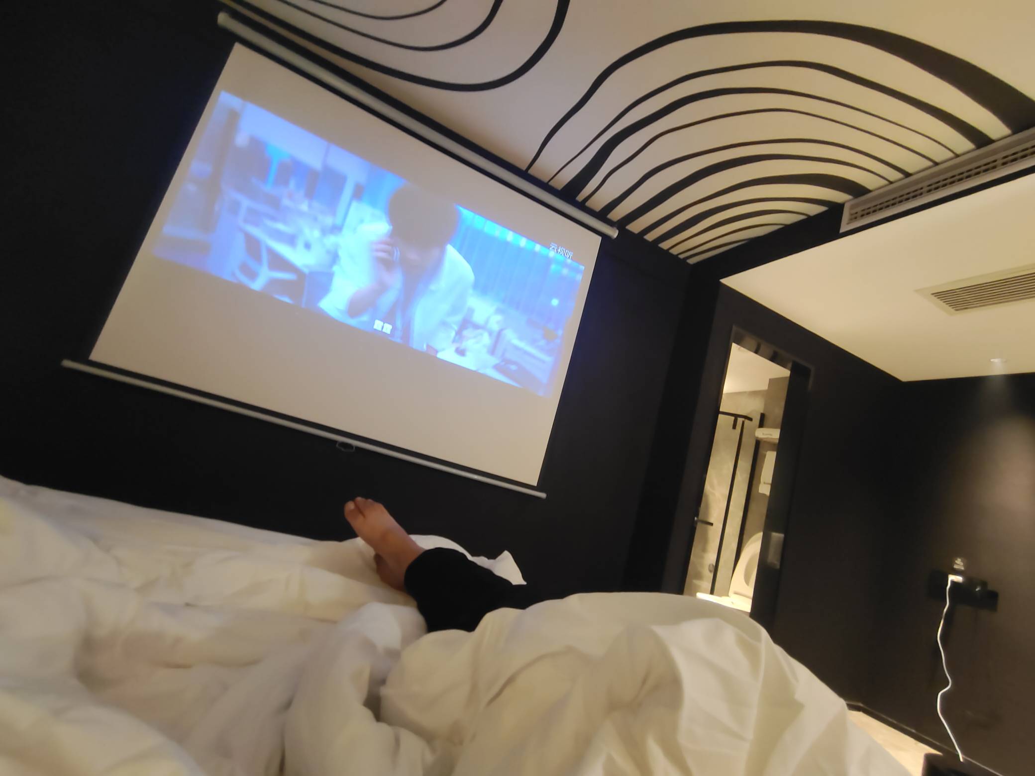 说真的老哥们，挂壁还得是大城市好，像广东的话还是首选广州东莞深圳，吃的住的也差不57 / 作者:广州无路人 / 