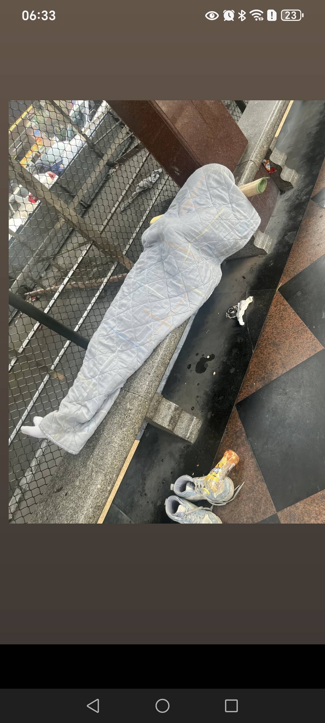 这是哪个老哥，几点了还在睡觉？长安乌沙

67 / 作者:挂比了救我鸭 / 