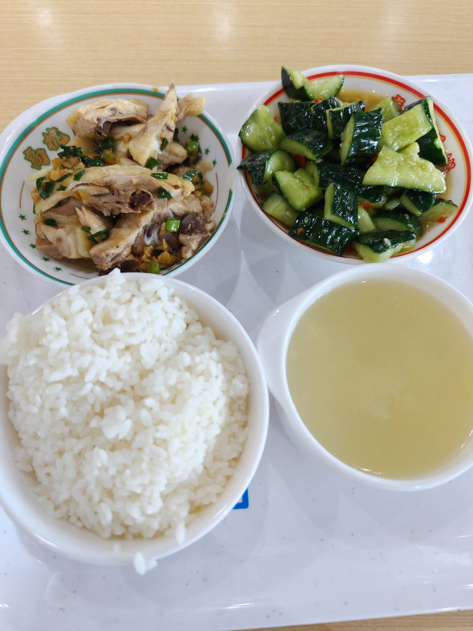 挂壁黑厂11元吃一顿

78 / 作者:神孙策 / 