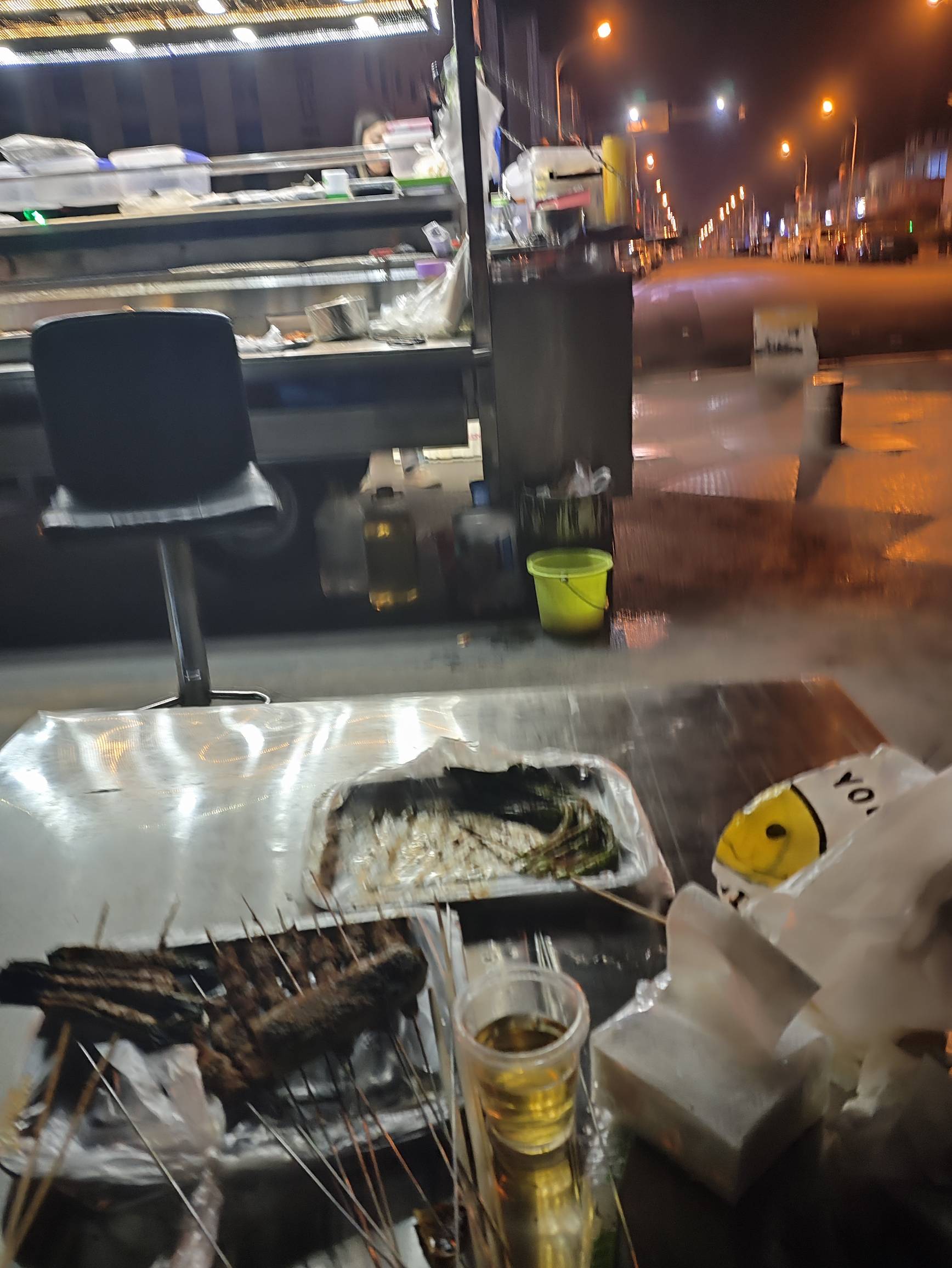 兄弟你说话啊啊，喝没喝多







90 / 作者:会飞的大鲨鱼 / 