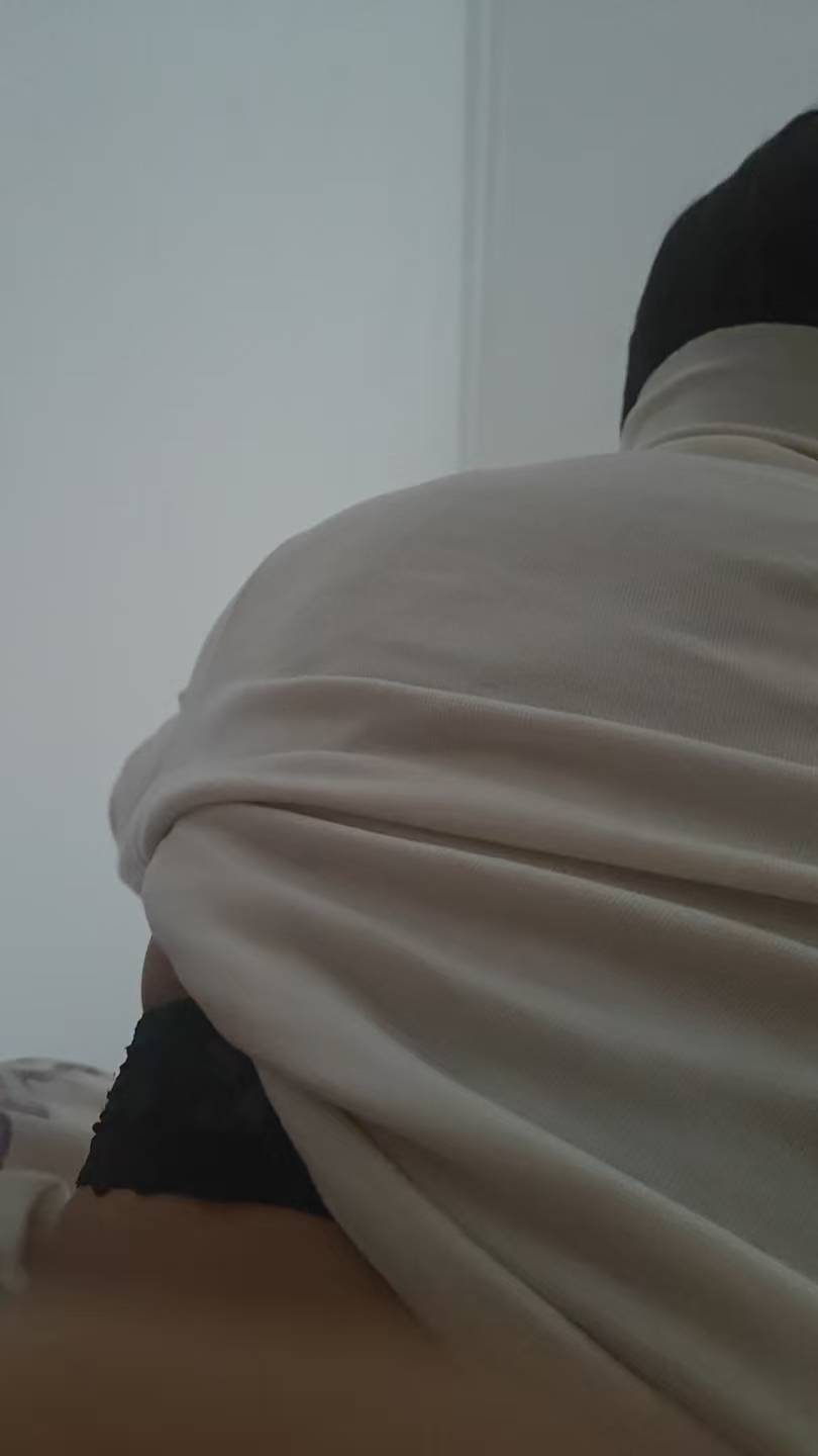 用了十年时间忘记一个人还是忘不了，人就是这样

18 / 作者:卡农最后一位帅哥 / 