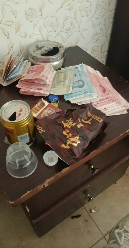 过了今晚，想没饭吃都难

17 / 作者:湖南陈小春 / 