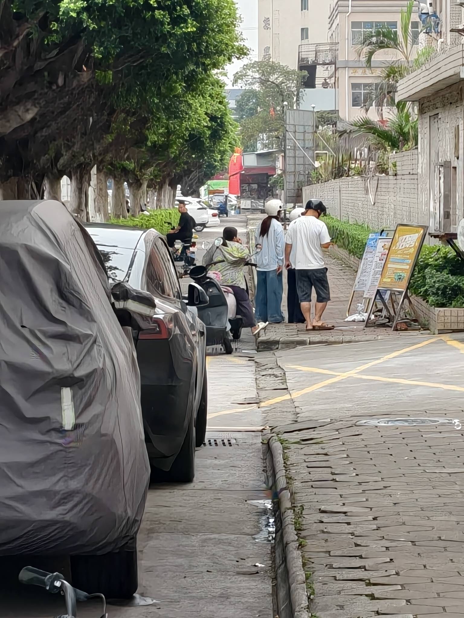 找工作的比比皆是，原来不是我一个，出来一个多月了，妈了个巴子

9 / 作者:取名叫小丑 / 