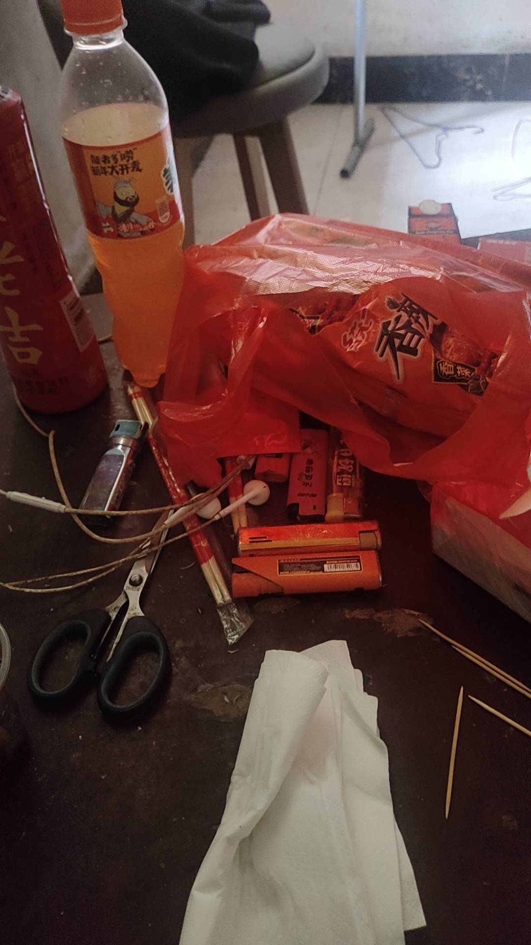 挂壁仔就吃挂壁面度日

50 / 作者:卡农最后一位帅哥 / 