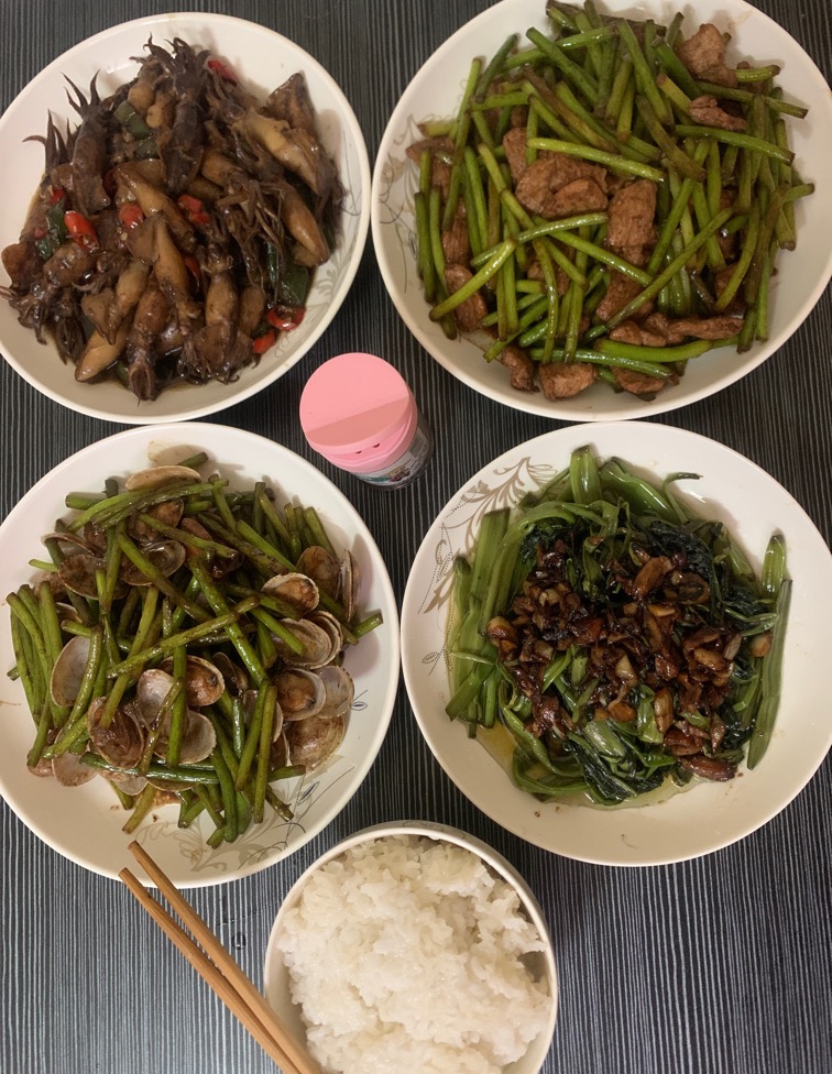 出老哥们 一块钱


49 / 作者:小鬼是魔鬼 / 