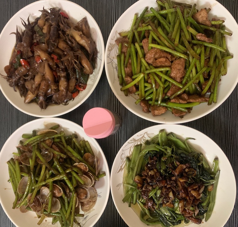 出老哥们 一块钱


82 / 作者:小鬼是魔鬼 / 