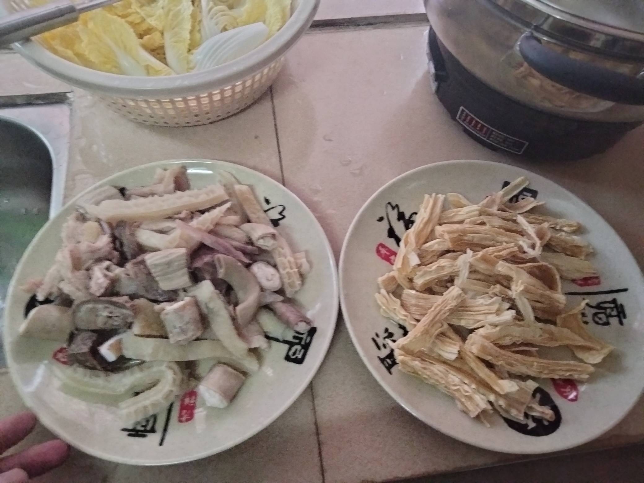 一个礼拜不出门了，今天出去走走一会头就晕感觉快要摔倒，身体太虚了，忍痛花巨资买点78 / 作者:君子之交淡如水 / 