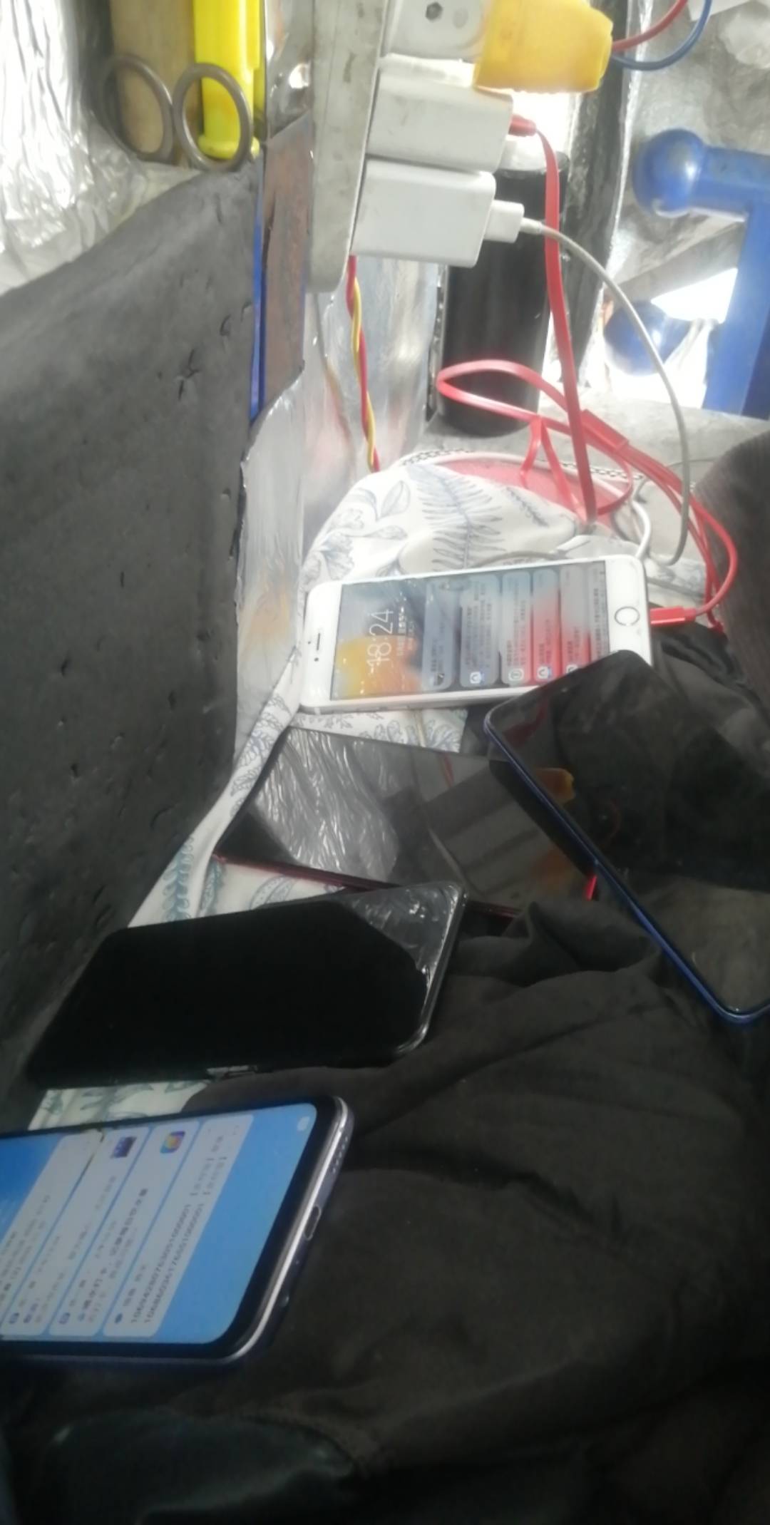牛啊，感谢老哥，10个微，10个资金号，调整字体可以啊！



27 / 作者:卡农新来的 / 