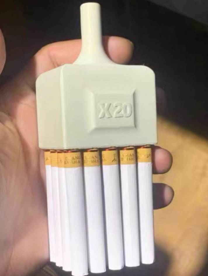 做了个可以一次抽一包烟的神器

87 / 作者:撸毛小王子 / 