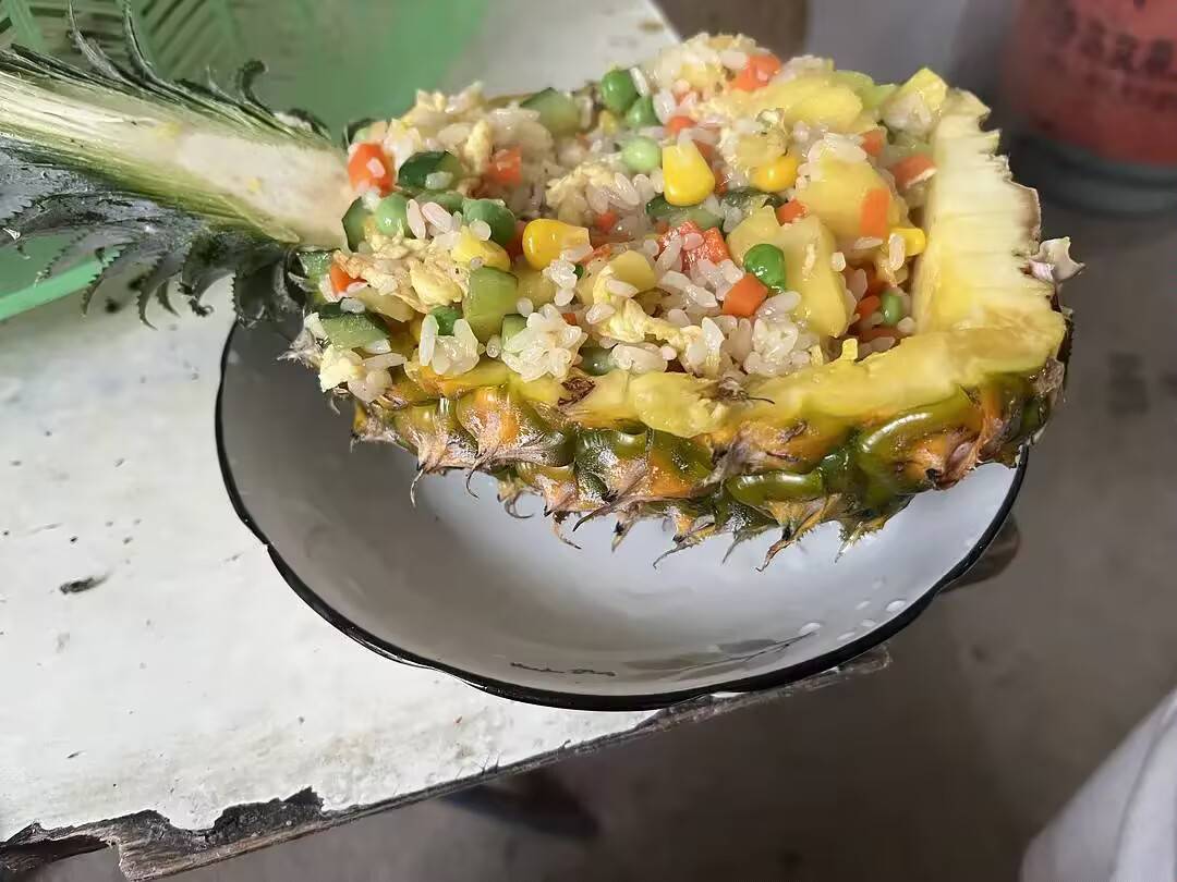 菠萝炒饭

24 / 作者:刘浩存～ / 