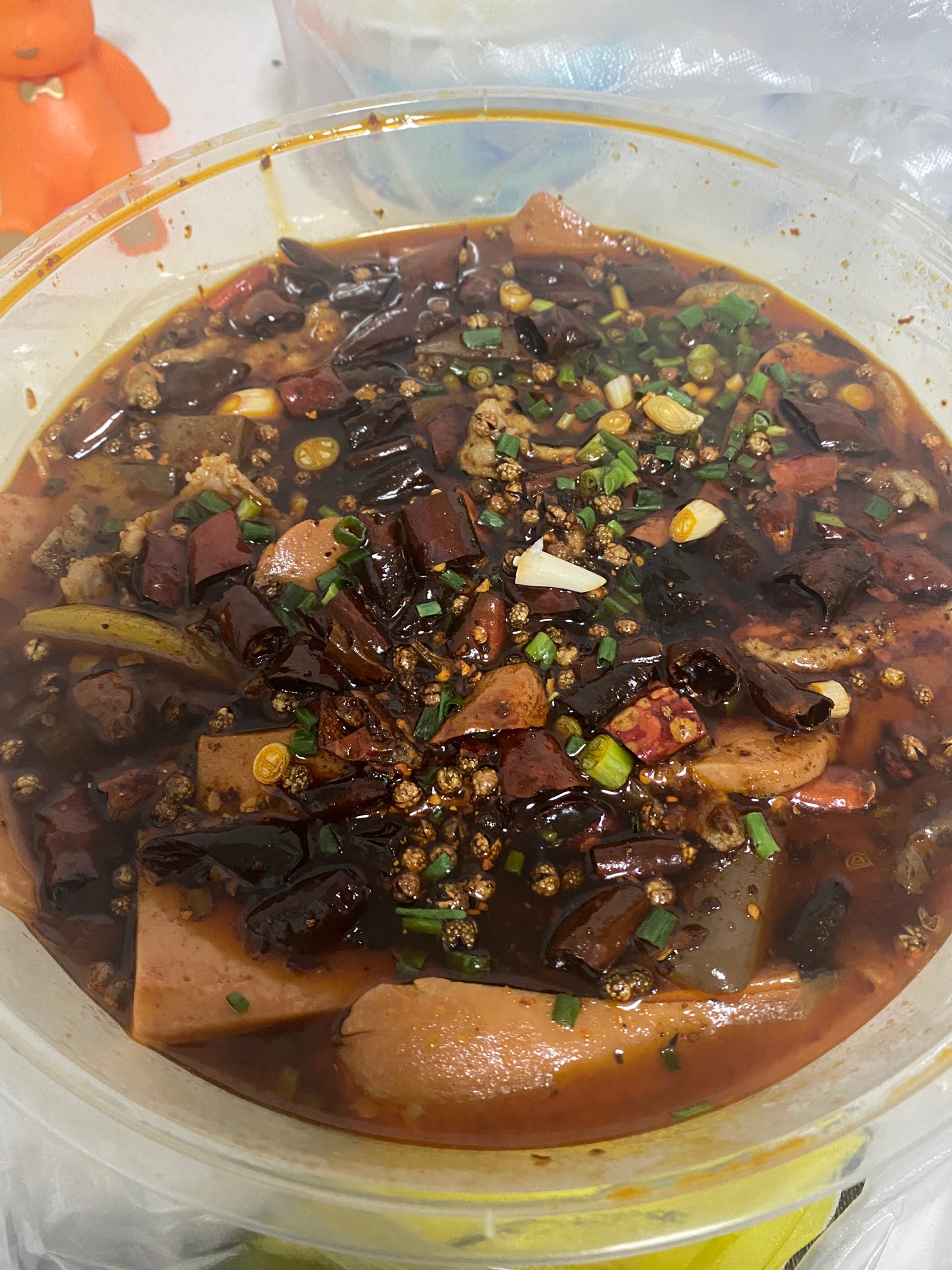 老哥们吃饭了，这一顿花了63，打包回来的，感觉被坑了，平常在店里也就四五十左右

96 / 作者:今天作业没毕业 / 