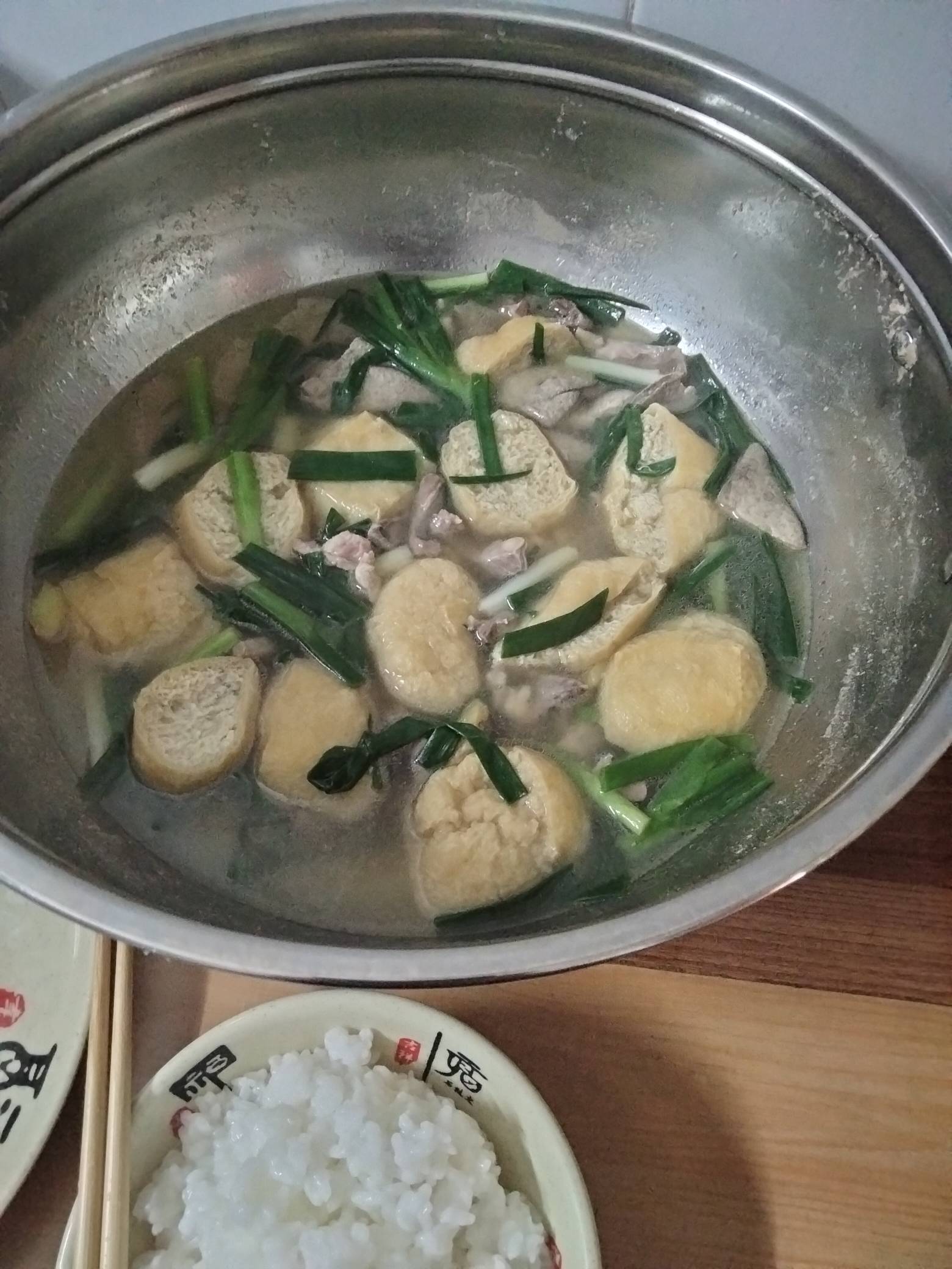 干饭了老哥们，猪心猪肝瘦肉豆泡小葱一起煮汤，这一锅的含金量只有华南F3的老哥才懂

72 / 作者:君子之交淡如水 / 