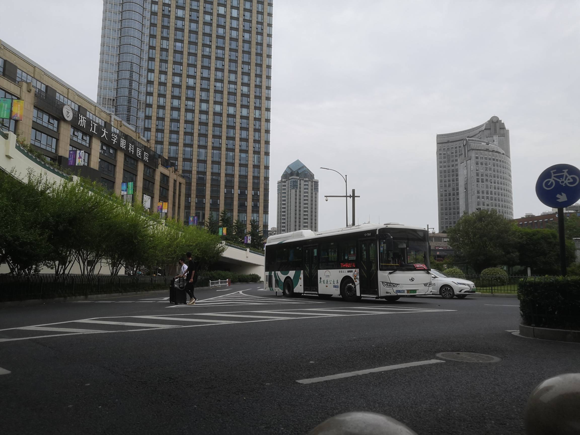 抖音极速又开始设备异常了。我多号分布在不同设备的，没有切号也没换设备，每个设备有9 / 作者:山西农信 / 