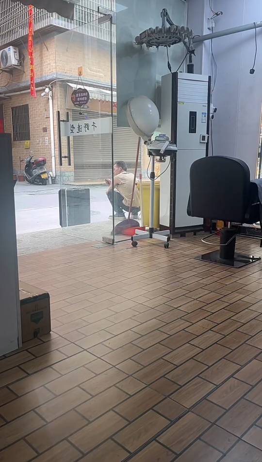 这是哪个老哥出来进厂

46 / 作者:YY仔都没母 / 