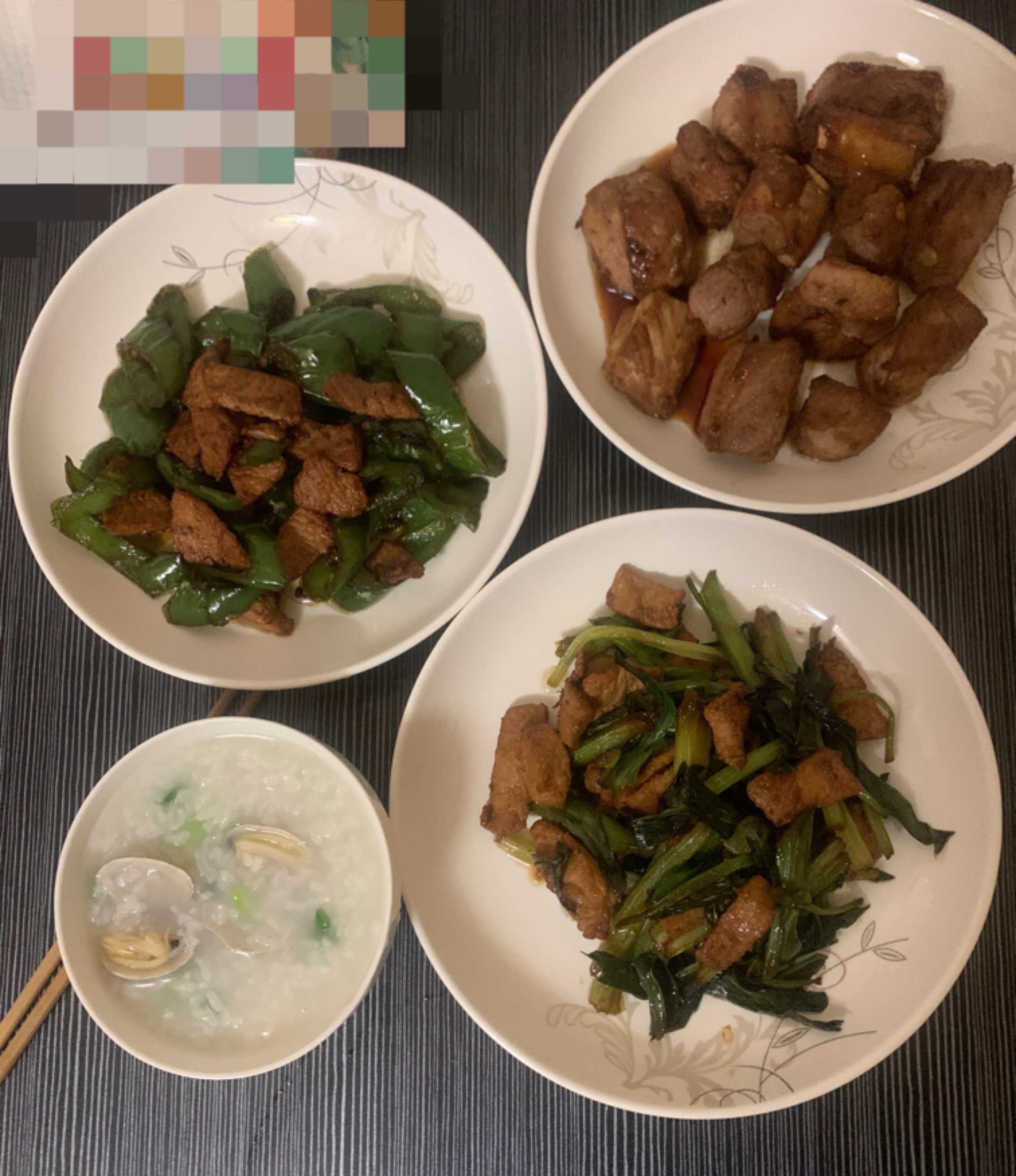 0.2老哥们 吃

65 / 作者:小鬼是魔鬼 / 