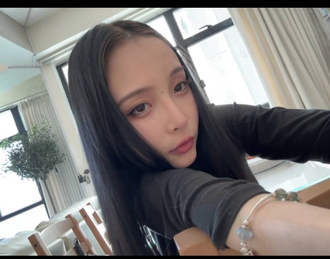 哭了，不熬夜老哥们又吃得满嘴流油，川工会补吗

13 / 作者:明日栀子 / 