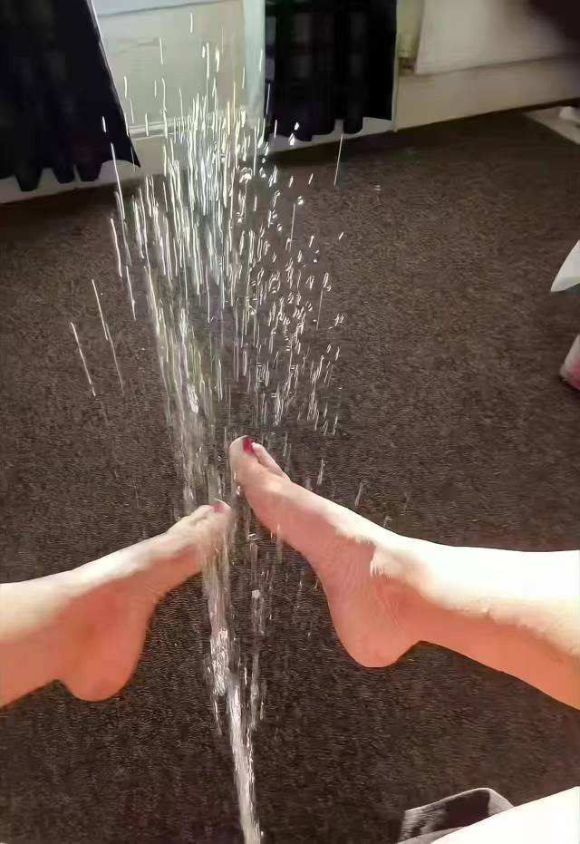 一根毛都没有啊

6 / 作者:十九厘米不含头 / 