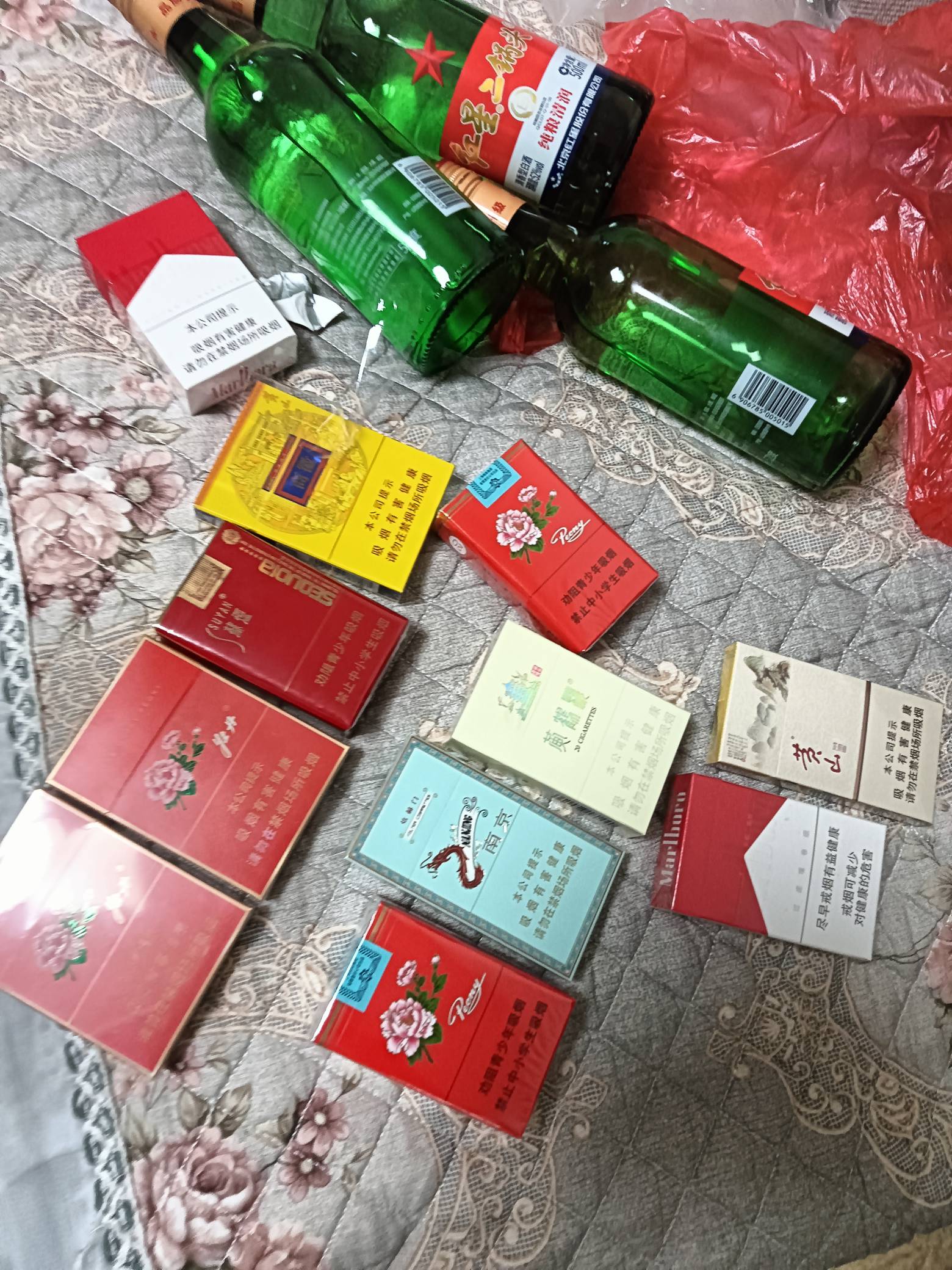 发工资了 花400准备几天口粮 剩下的老哥们都懂

15 / 作者:外酥里嫩 / 
