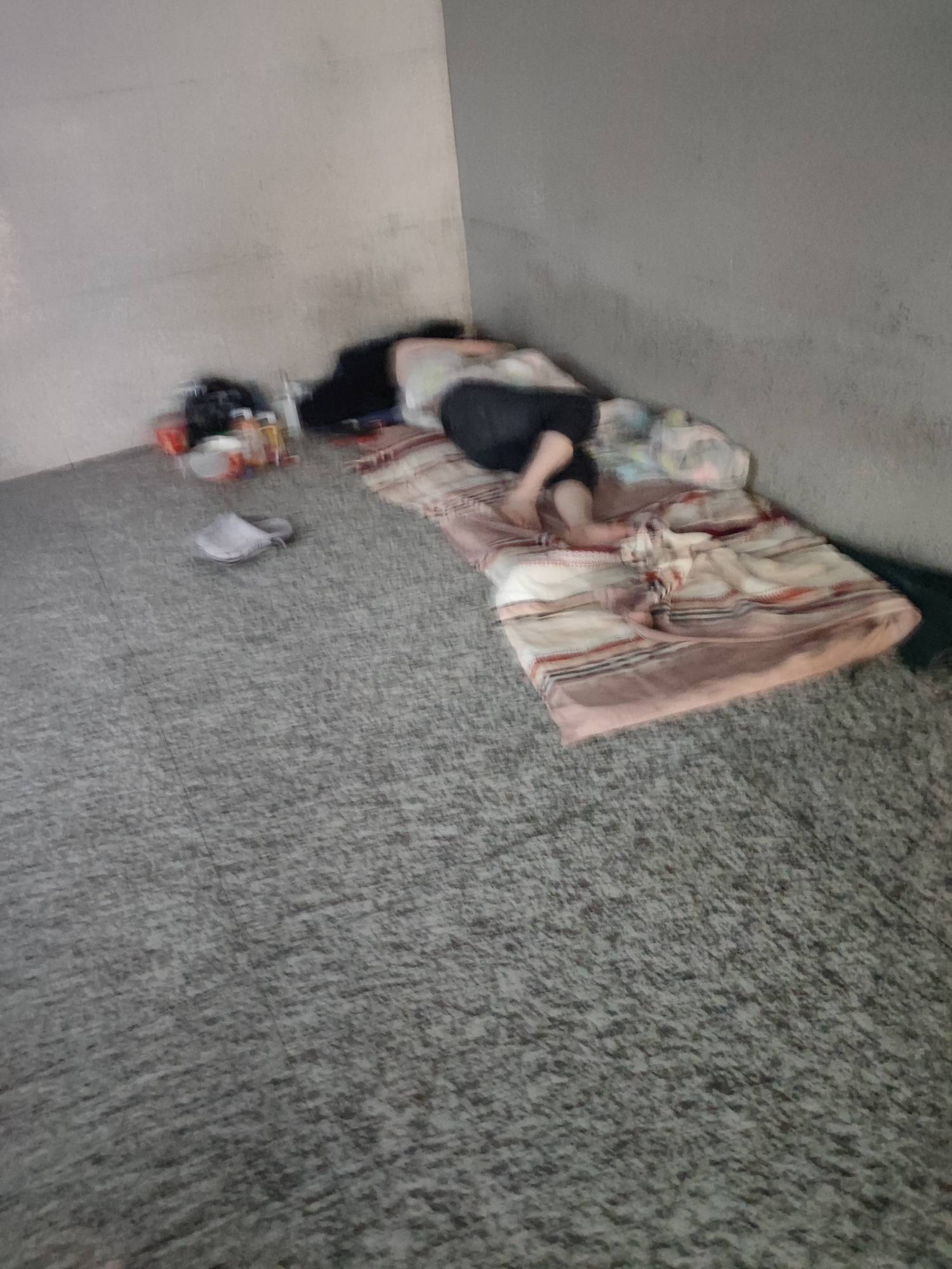 有点慌，还剩一百随便选了个地方恒心进厂改变，宁波站到了出来南广场两眼茫茫，去哪里9 / 作者:恭喜gg / 
