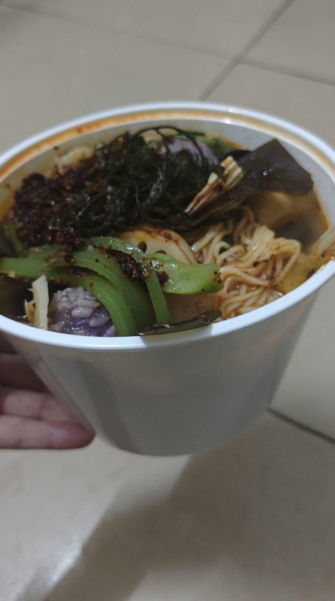 夜宵刘文祥麻辣烫搞起来，好大个碗吃不完

14 / 作者:撸毛小王子 / 