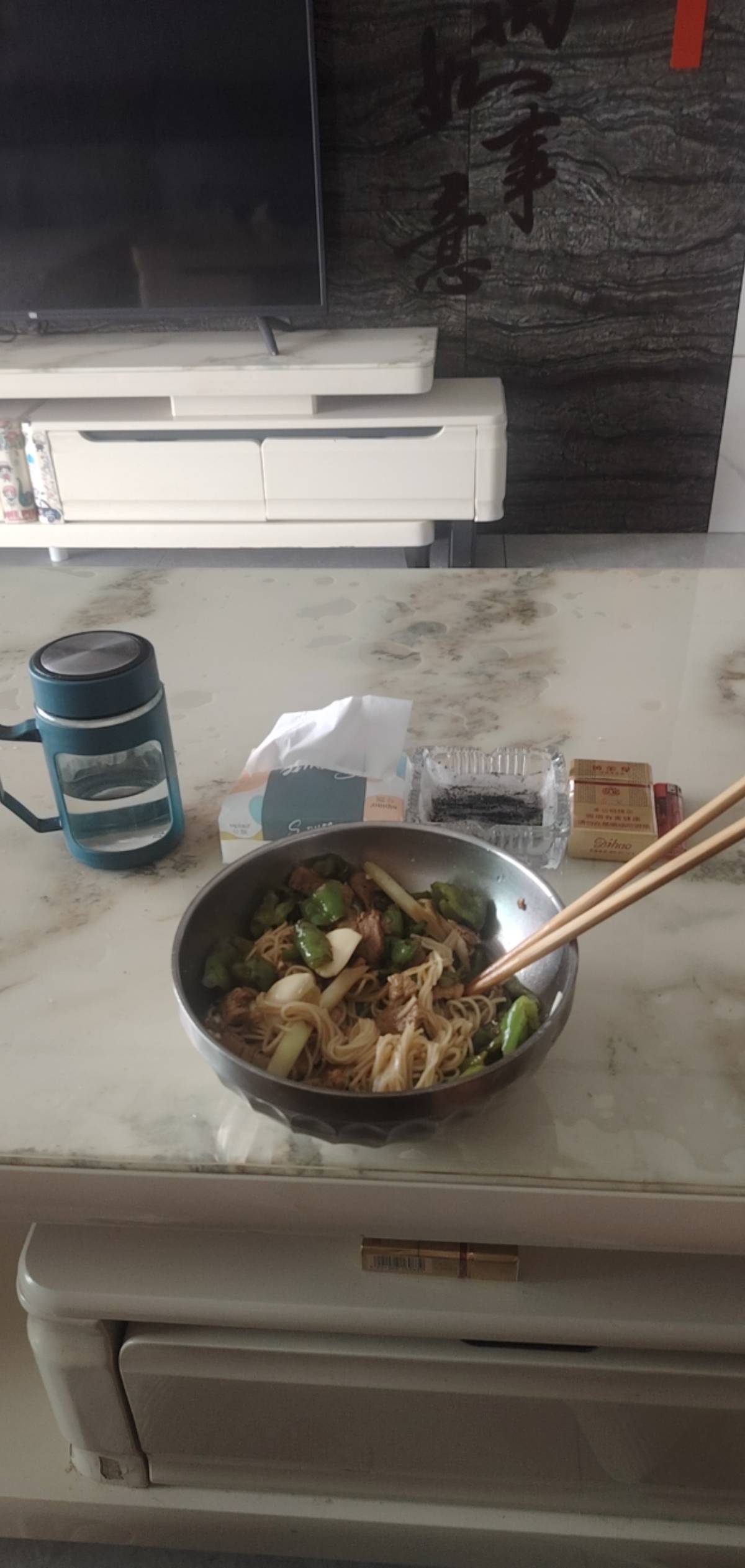 吃饭了老哥

81 / 作者:孩子闹不为难 / 