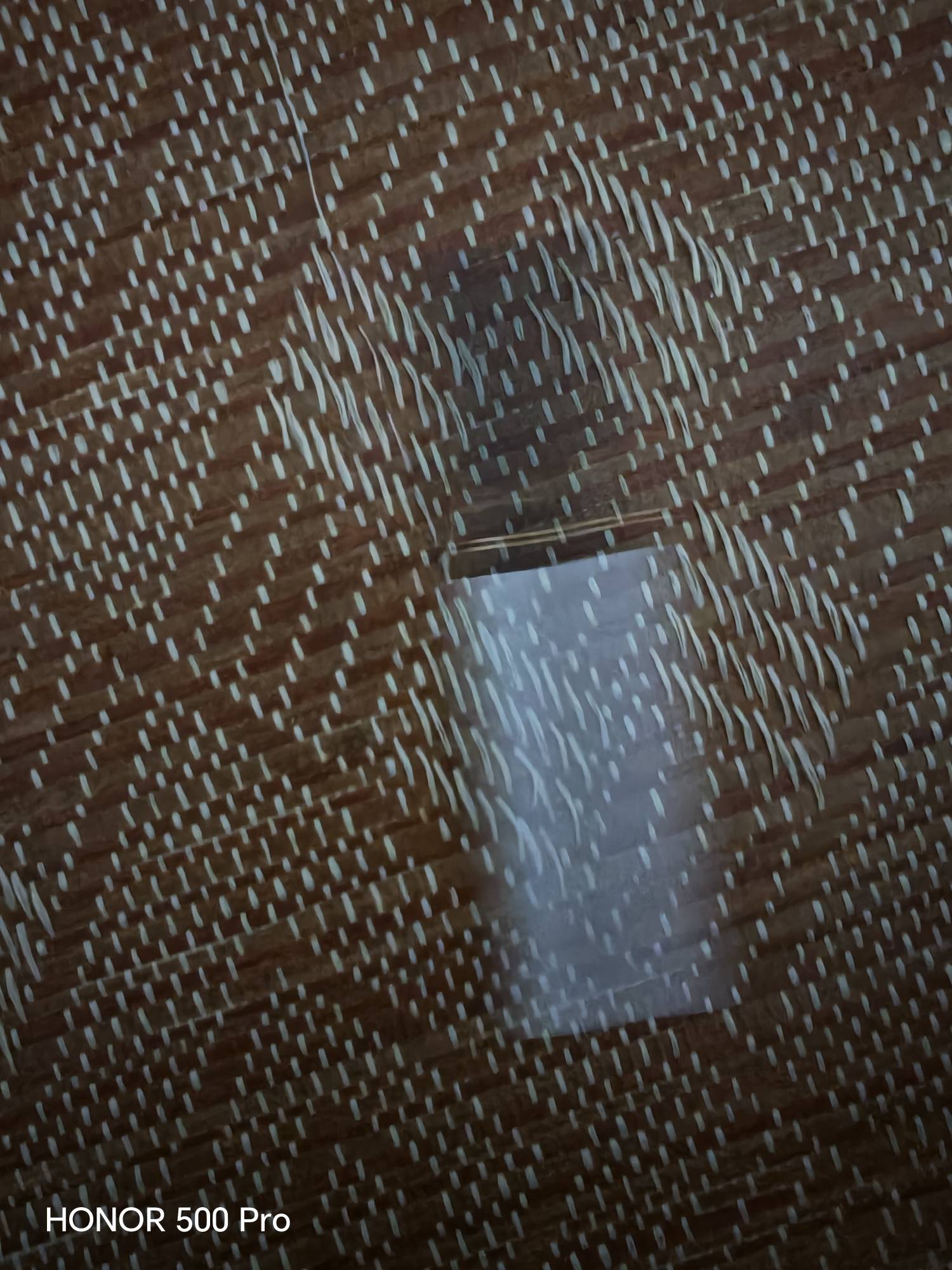 荣耀手机牛皮。能把一根烟拍成这样！怎么做到的？

96 / 作者:我不是女的 / 