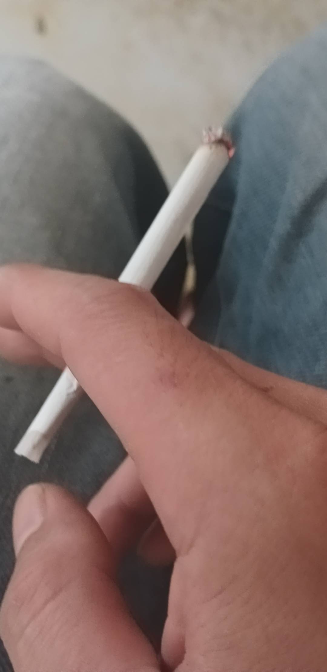 最后两根稻草了，怎么办啊？

97 / 作者:七匹狼二 / 