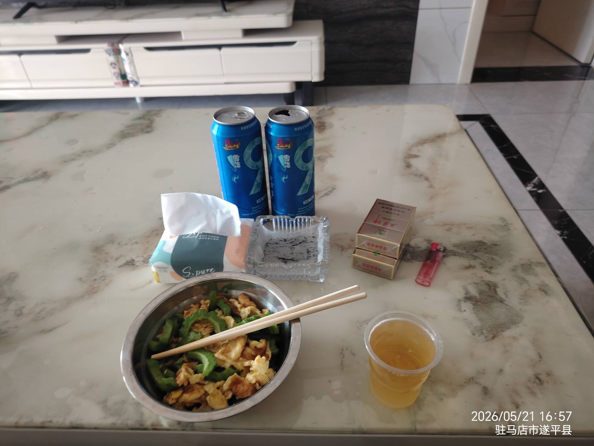 打卡，吃晚饭了老哥们

8 / 作者:孩子闹不为难 / 