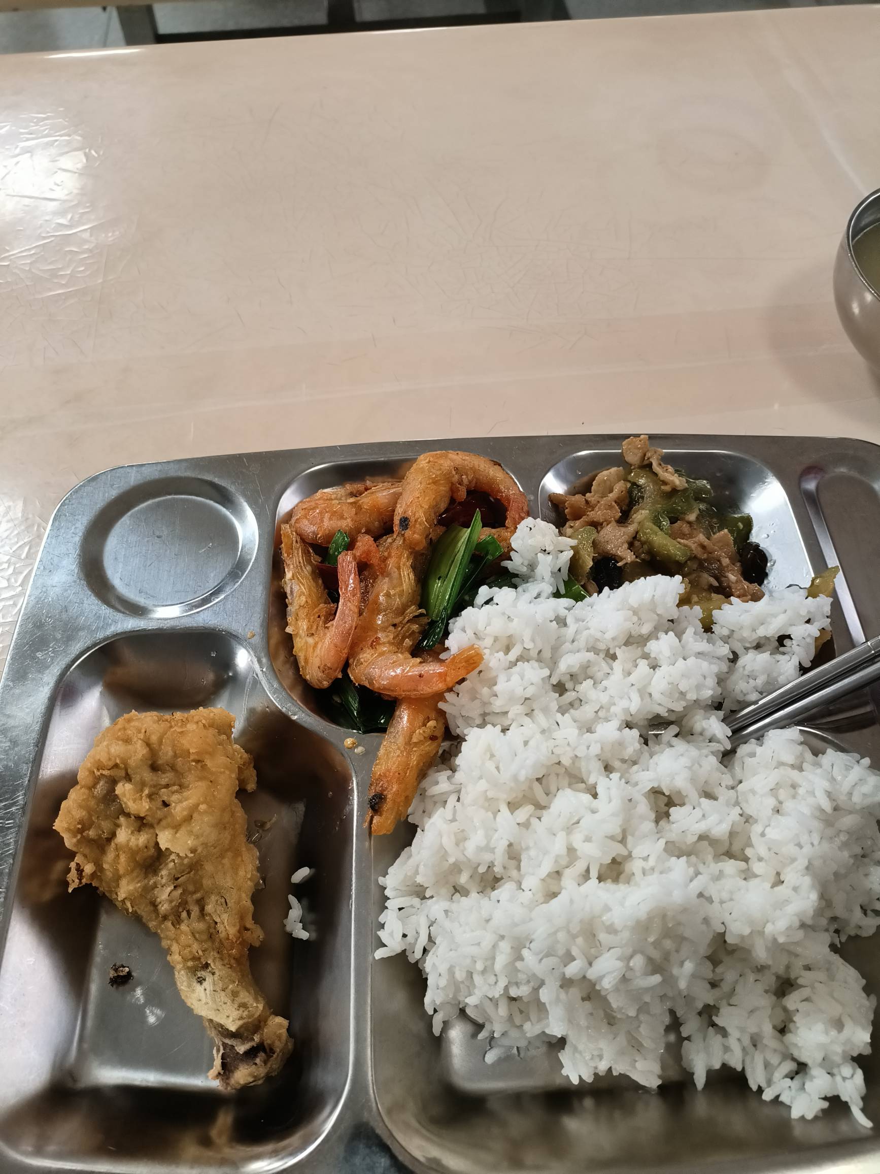 要做个猛人，要猛

84 / 作者:大哥让我先跑 / 