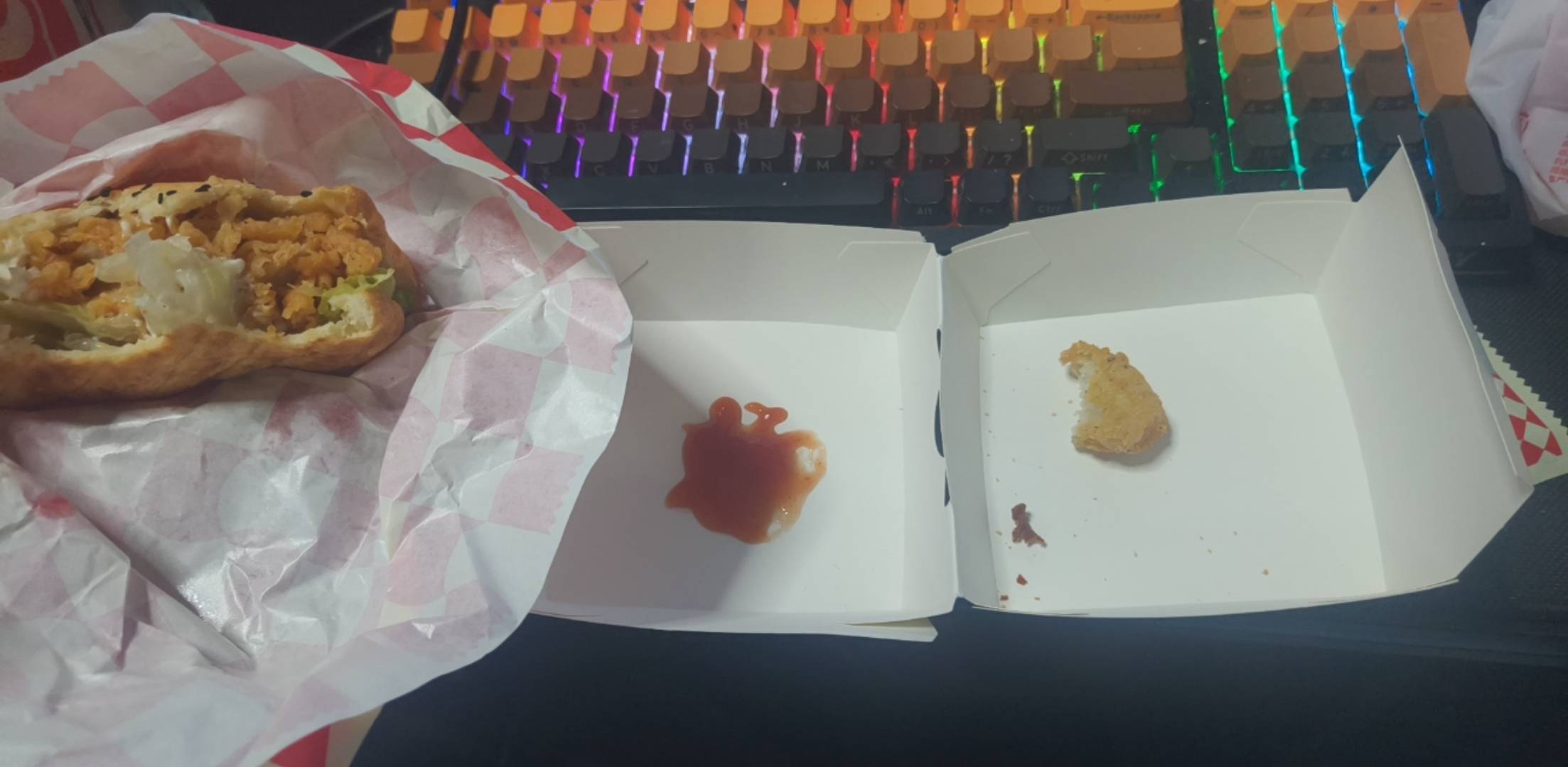 吃饭了老哥们

8 / 作者:喜欢躺下面 / 