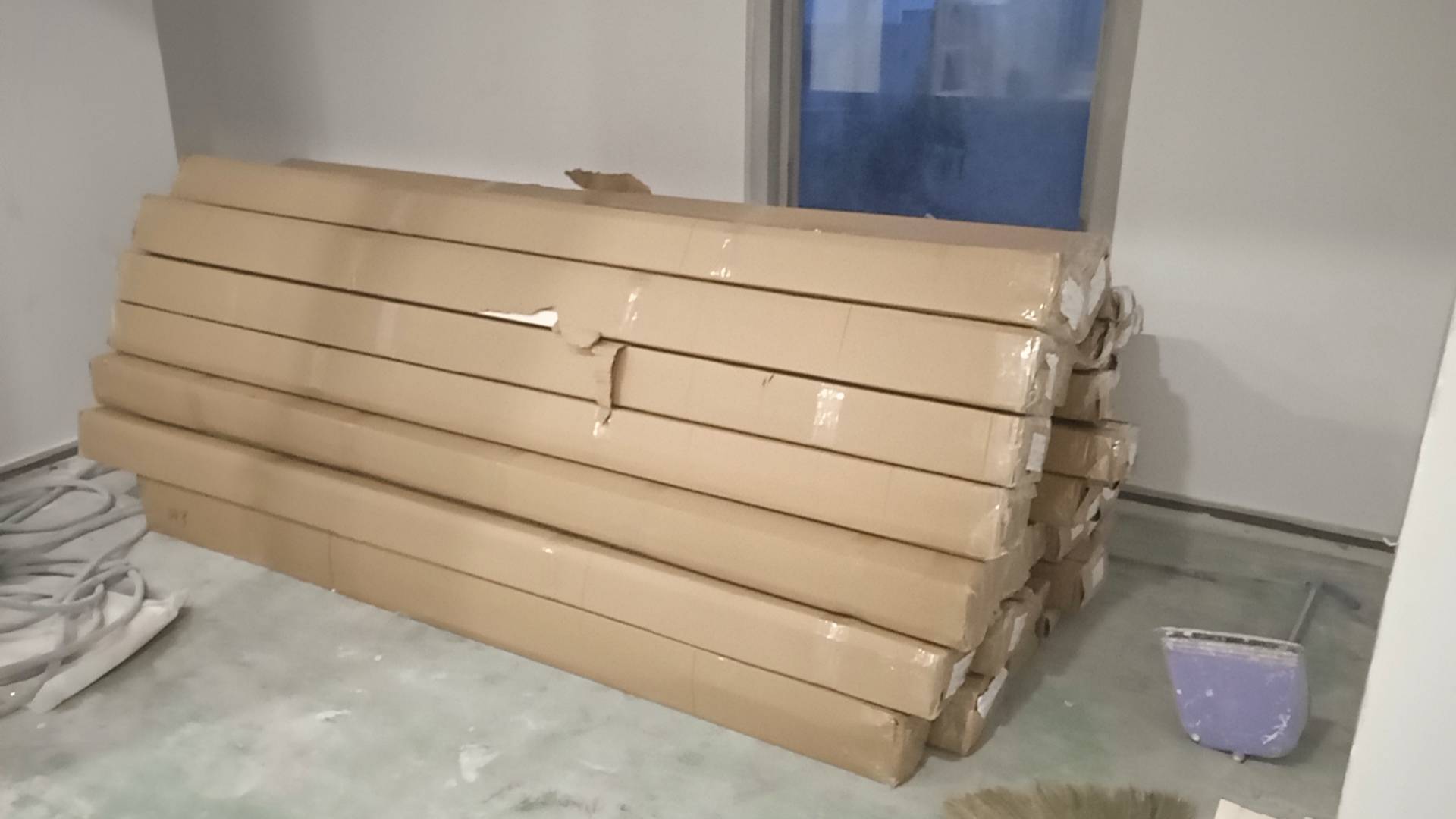 58个木门，一个60斤，还有一些线条，总共100件货，800块钱包的，叫了一个人4个小时搞21 / 作者:卡农最后的深情1 / 