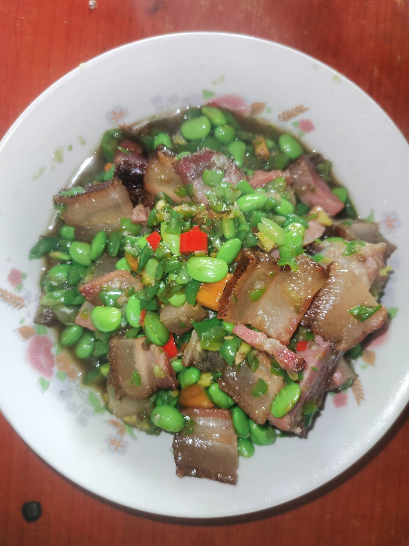 老哥们吃饭了

31 / 作者:没监控不管 / 