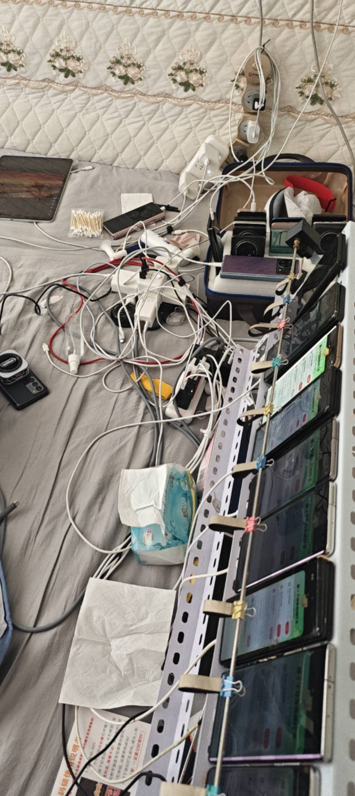 这几天跟着老哥们搞得。不知道少妇会不会黑

58 / 作者:我是神- / 