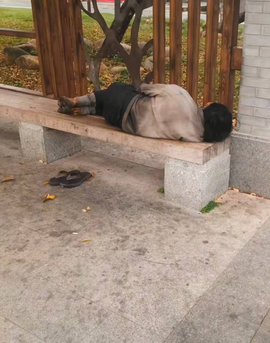 是卡农老哥吗？回复一下我带你去吃粉汤

91 / 作者:番禺成熟稳重的挂壁仔 / 
