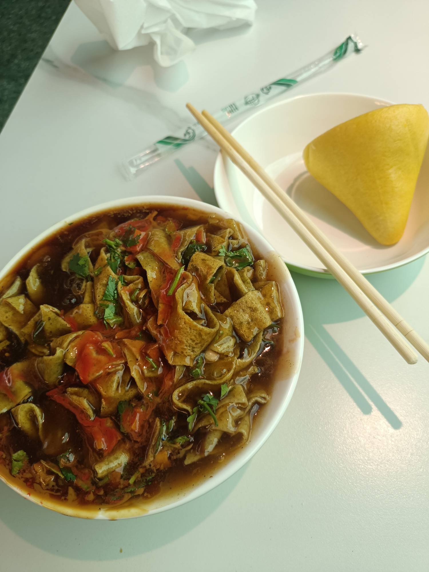 吃饭

56 / 作者:生蚝熟了 / 