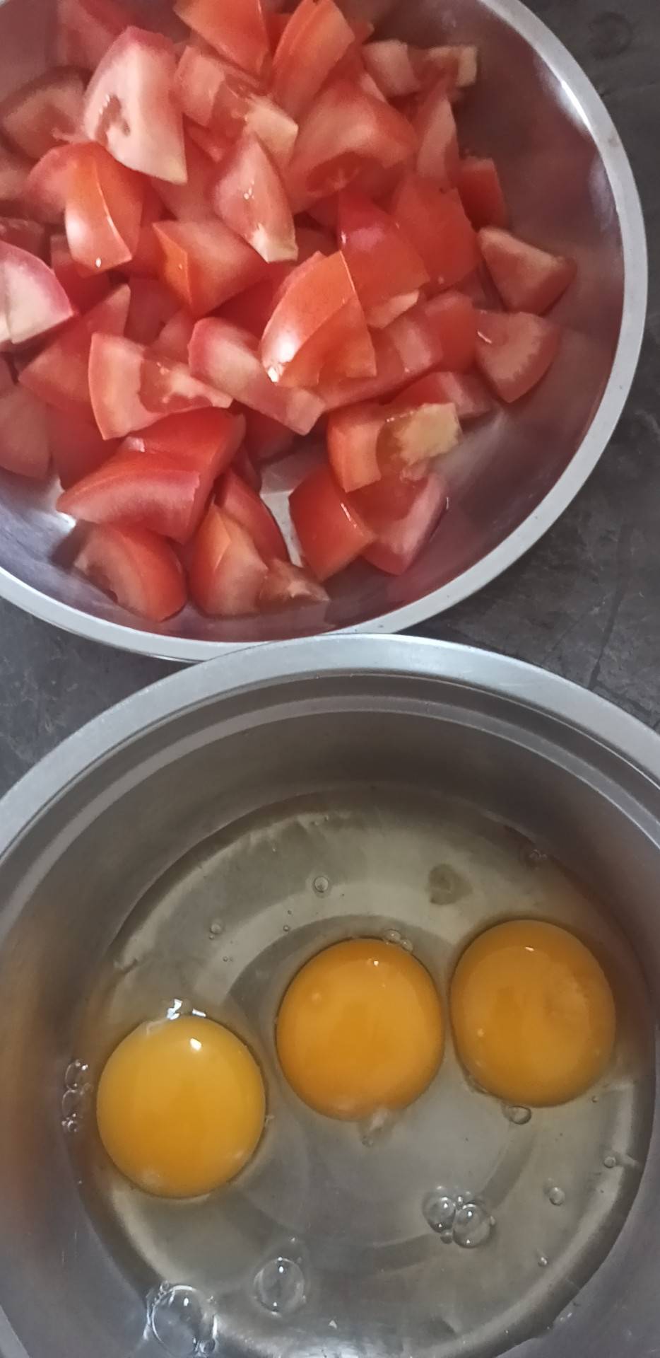 简简单单又一餐。


83 / 作者:七匹狼二 / 