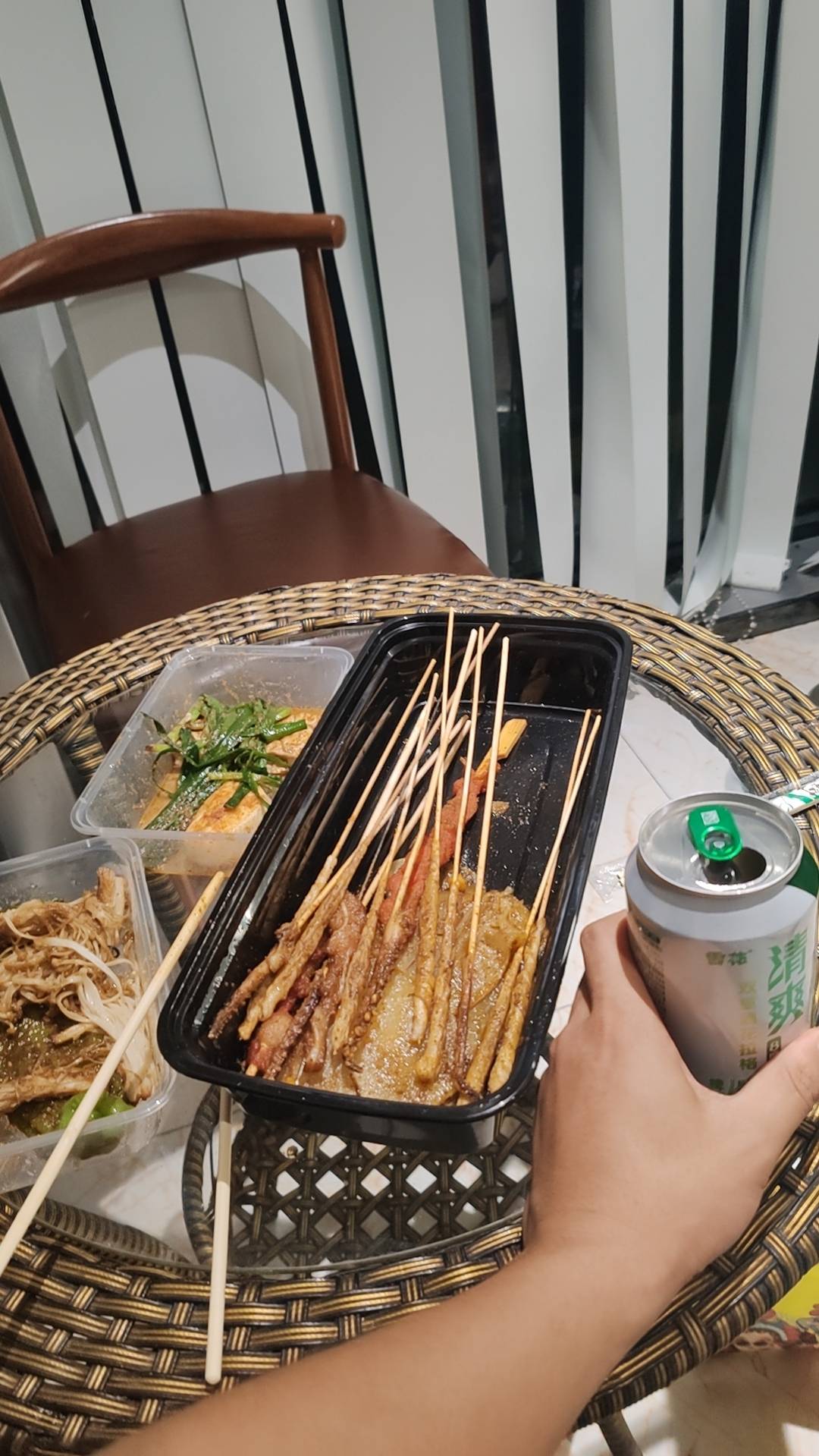 老哥们，有推荐的吗？？？想买个1500以下的，唯一要求512内存的，不卡的

42 / 作者:烟火里的尘埃11 / 